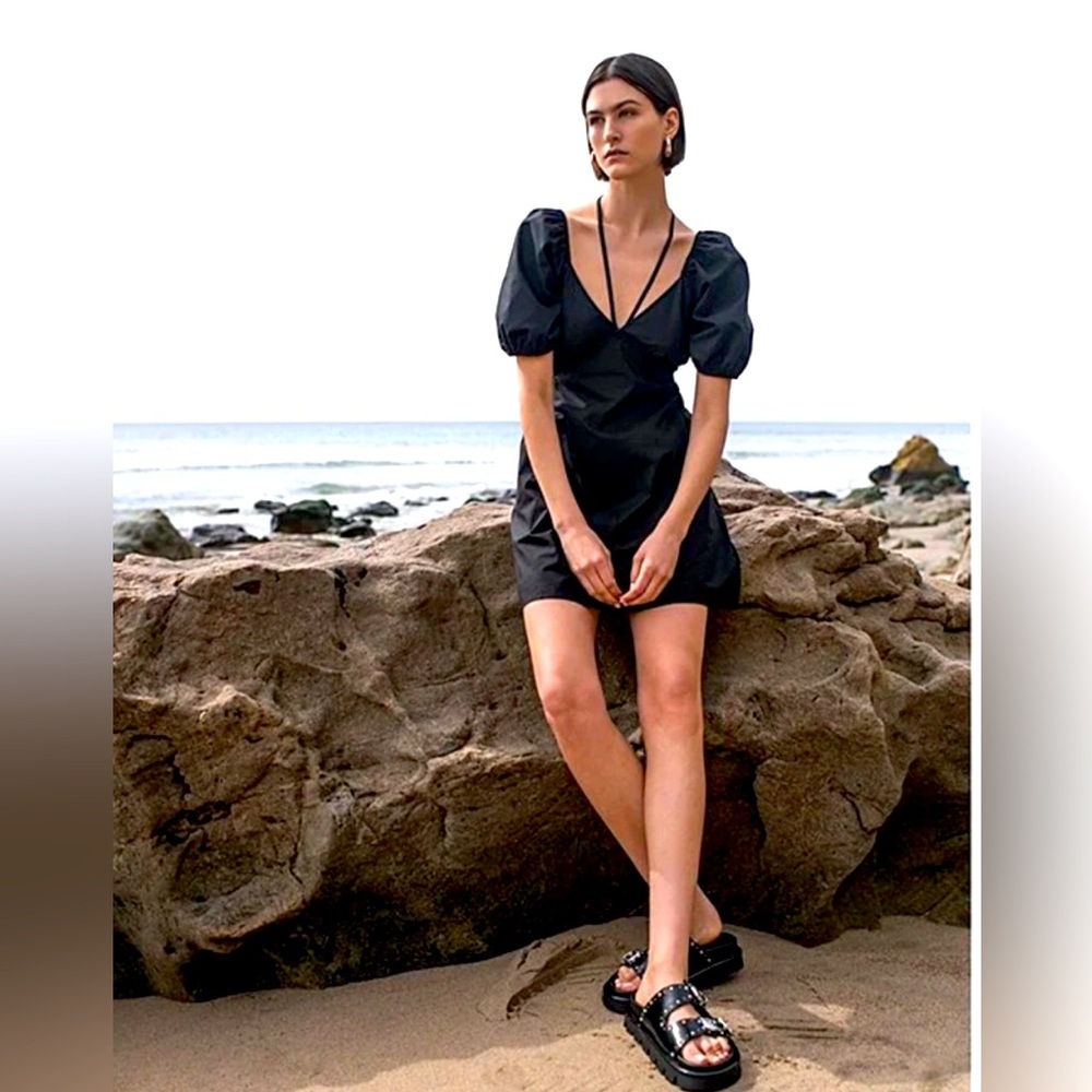 NWT Sanctuary Clothing V-Neck Short Sleeve Cutout Mini Dress
